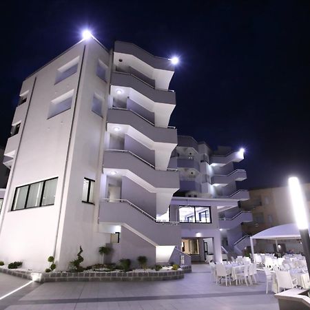 Hotel Melissa Торре-Мелисса Экстерьер фото