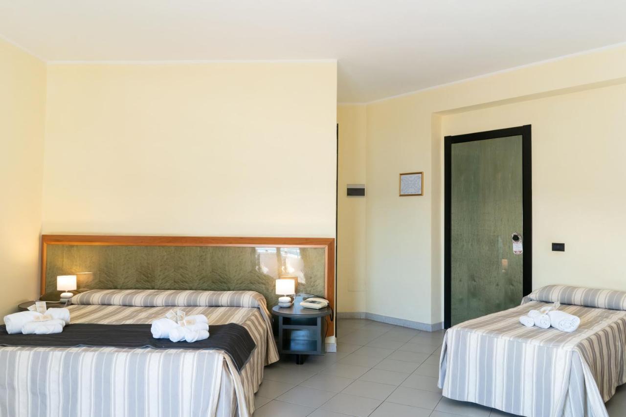 Hotel Melissa Торре-Мелисса Экстерьер фото