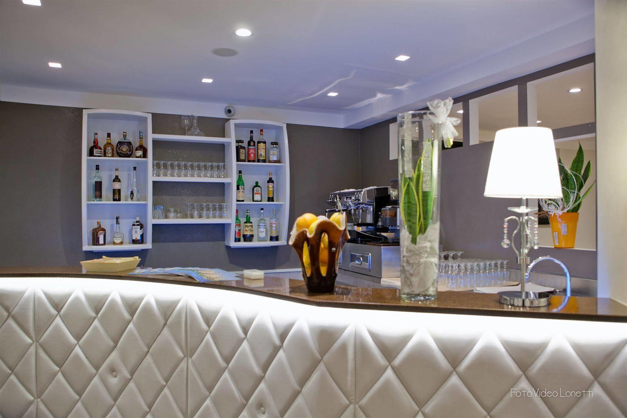Hotel Melissa Торре-Мелисса Экстерьер фото